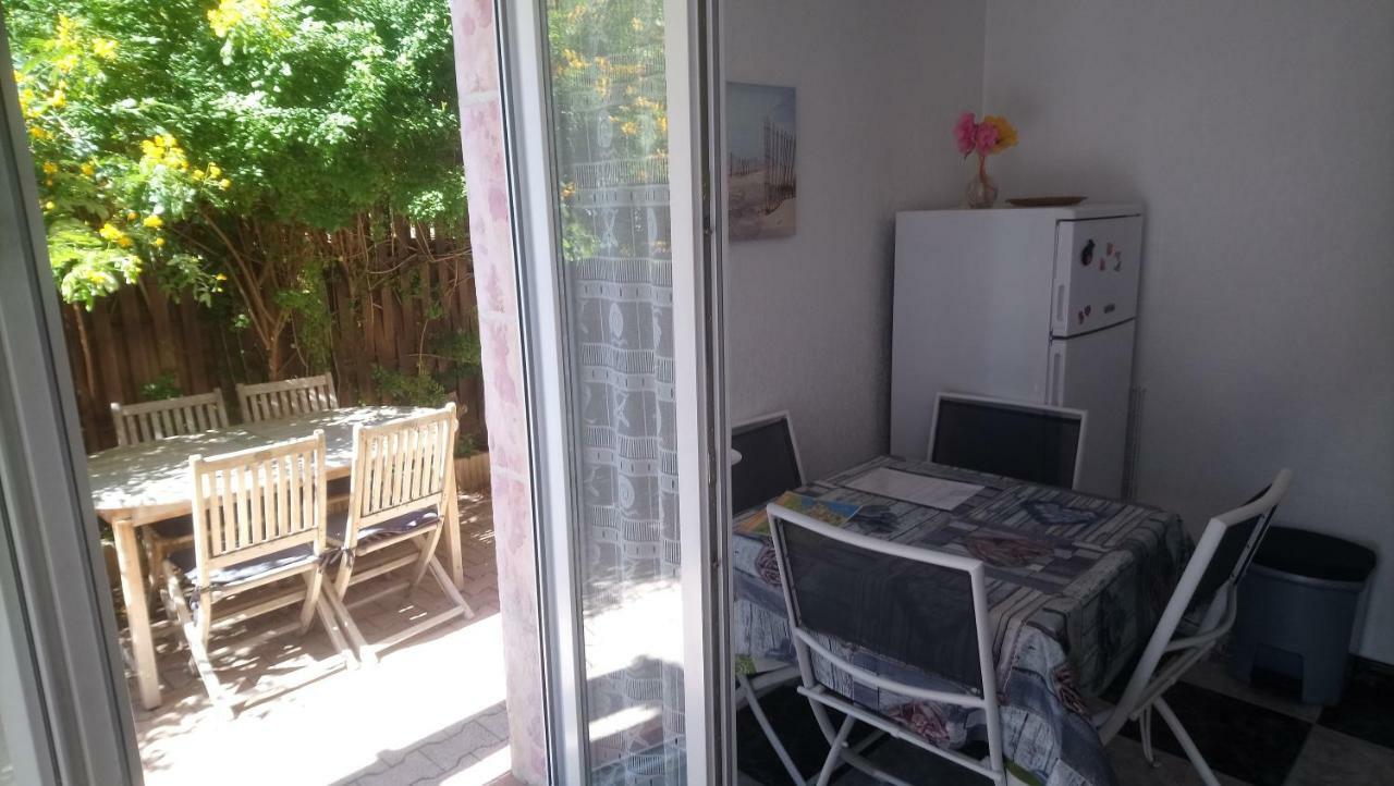 Appartements Dans Residence Avec Piscine - Mer A 500M Sainte-Marie-la-Mer Exteriör bild